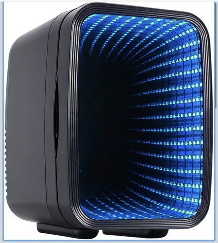 Mini fridge with light - 4l, 6